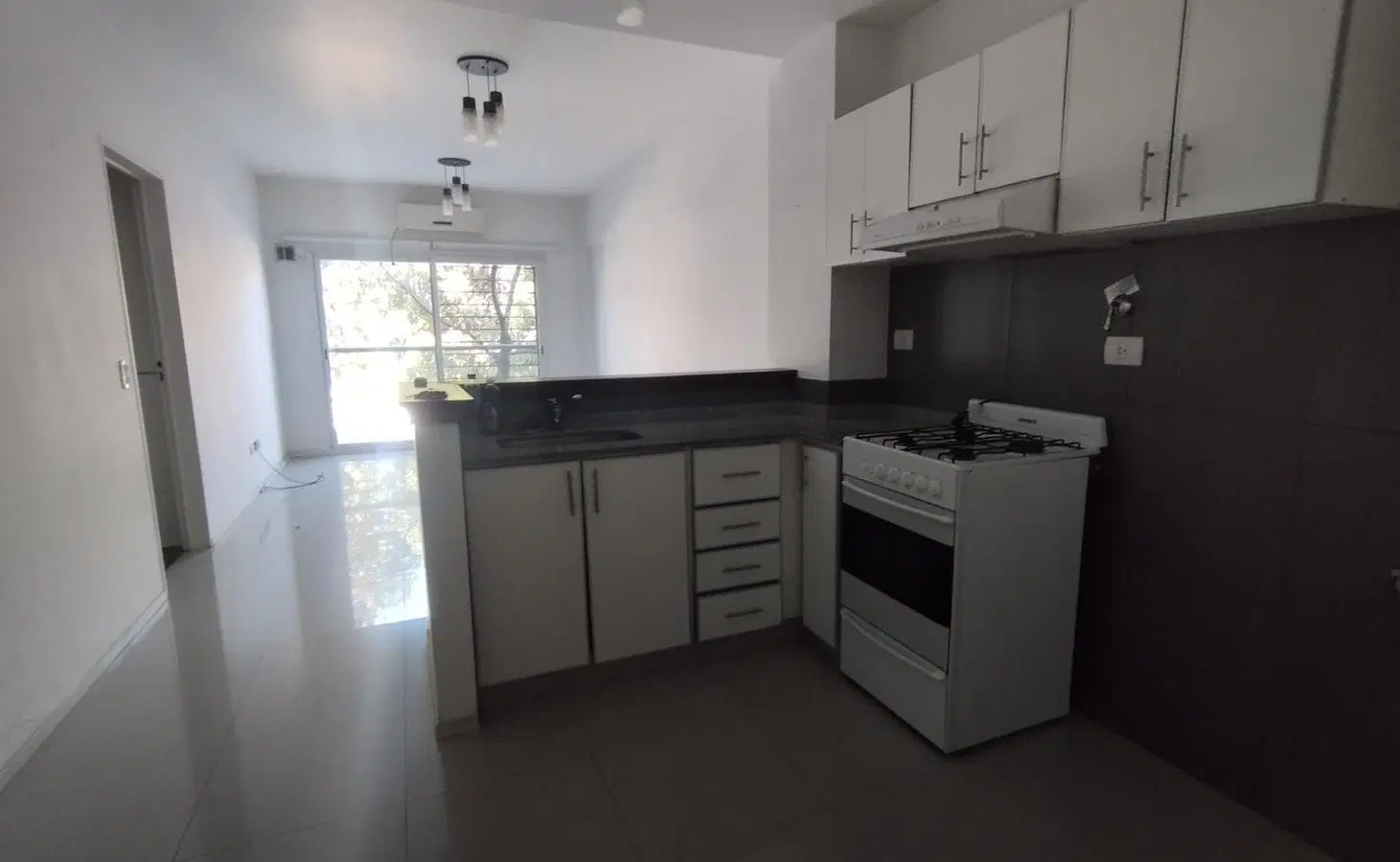 2 ambientes con cochera y balcón al frente, Cochabamba 3900, Boedo 3