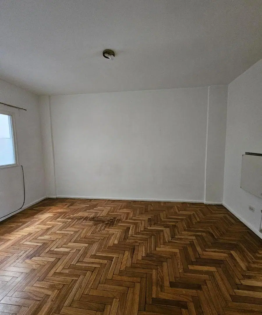 2 ambientes con balcón exelente ubicado en Recoleta 1