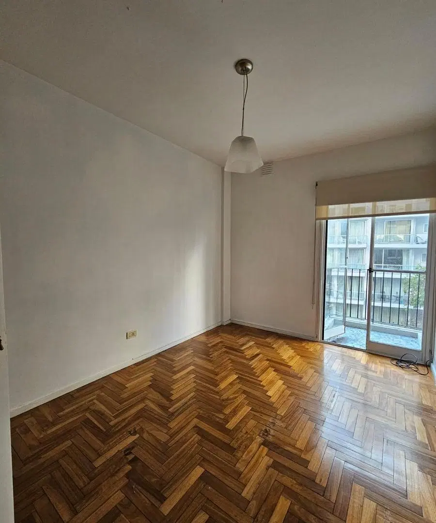 2 ambientes con balcón exelente ubicado en Recoleta 5