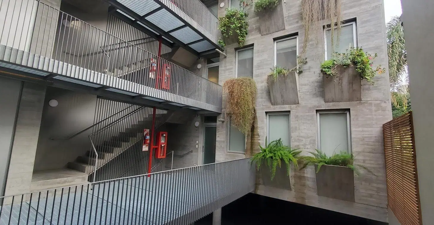 moderno monoambiente super luminoso con balcón en Nuñez 4