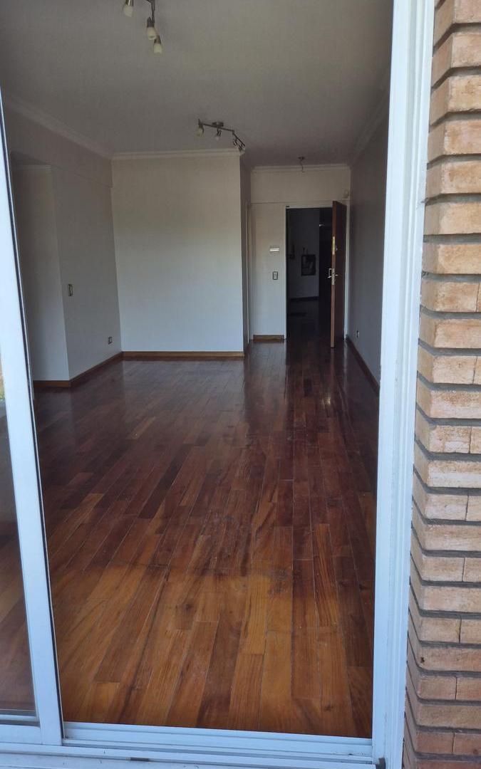 Foto de 4 ambientes con balcón y cochera, suite mas 2do baño completo, Bajo, imagen 1