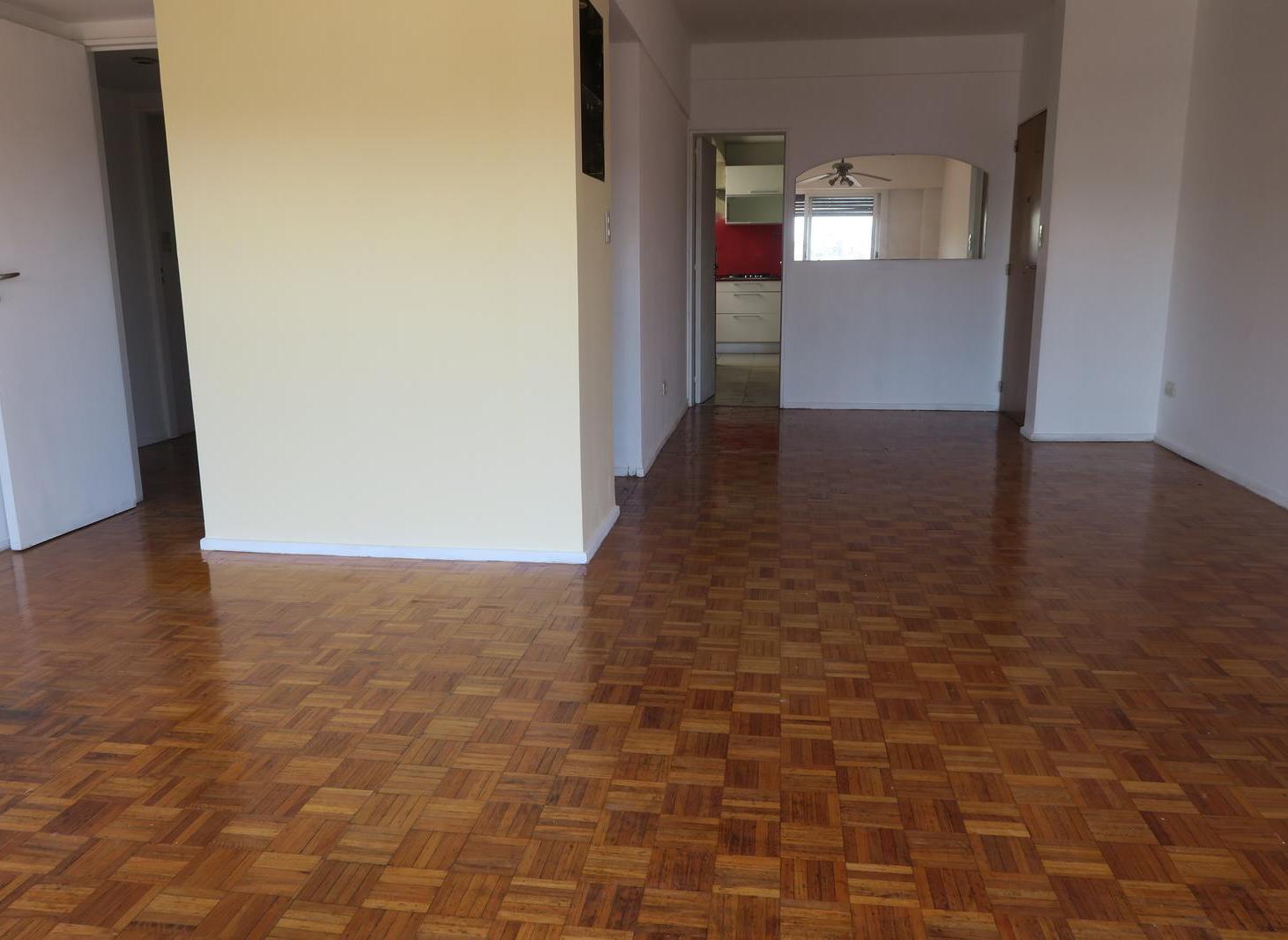Foto de 4 ambientes , baño y toilette con balcon al fte, Alv. Thomas 2000, imagen 2