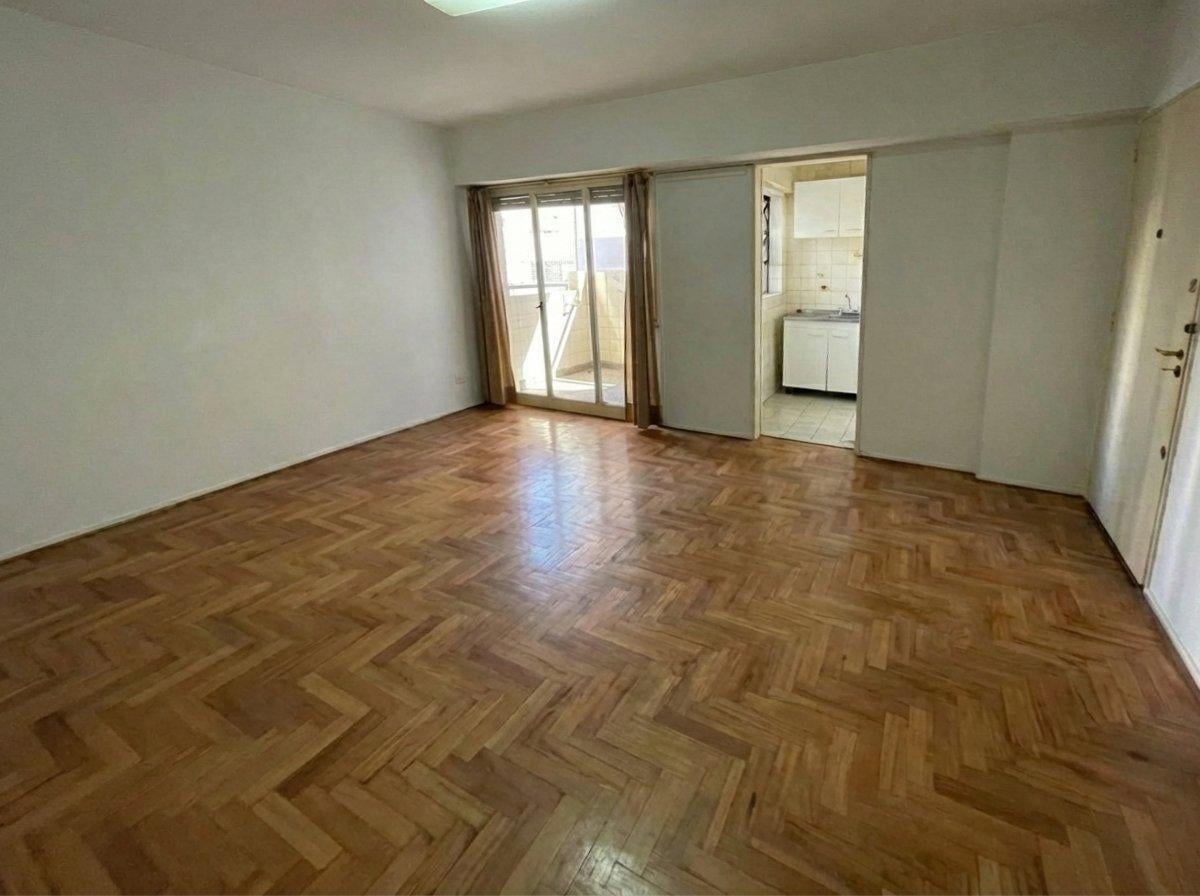 Foto de Excelente departamento 3 ambientes muy buena ubicación en Almagro, imagen 2