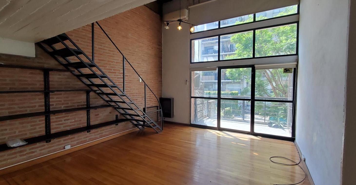 Foto de Dúplex tipo Loft al contrafrente con doble altura y ladrillo a la vista, imagen 3
