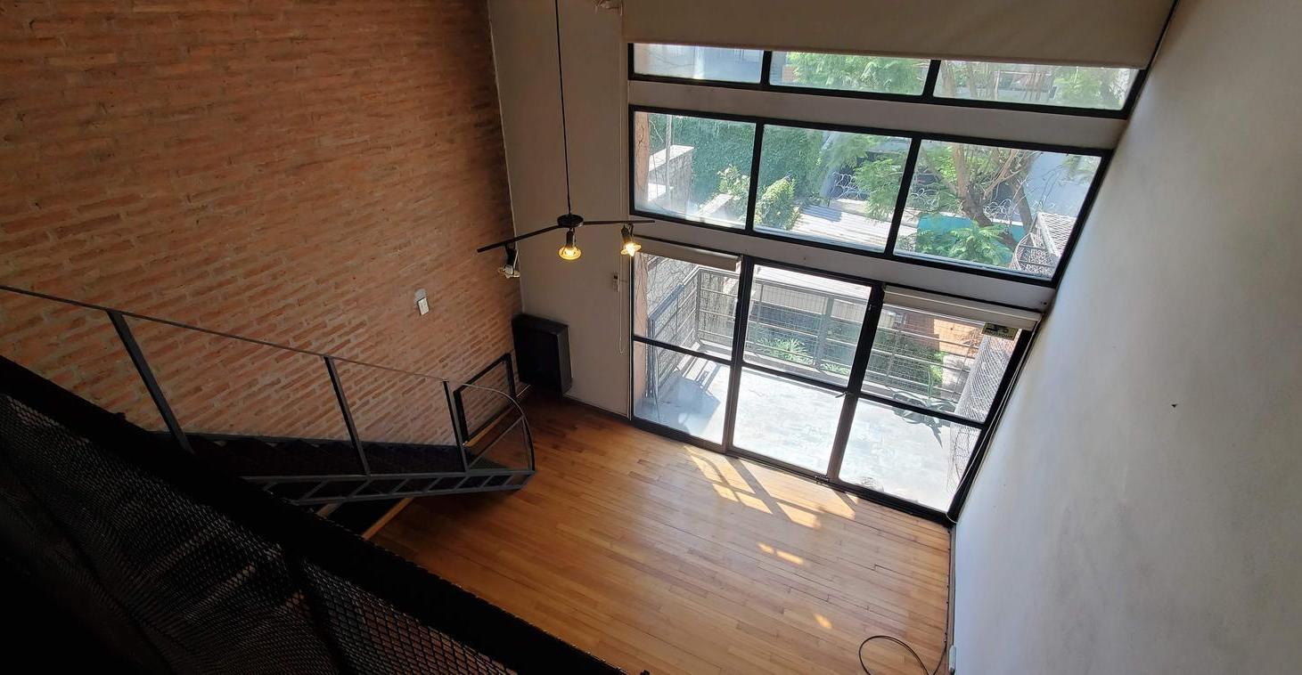 Foto de Dúplex tipo Loft al contrafrente con doble altura y ladrillo a la vista, imagen 1