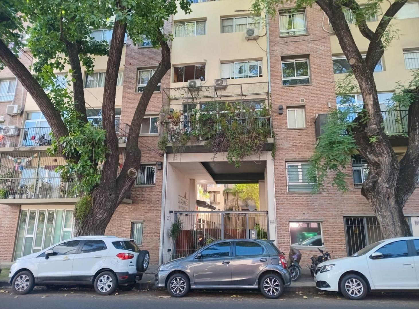 Foto de Dos ambientes en duplex super luminoso con terraza y parrilla en Urquiza, imagen 2