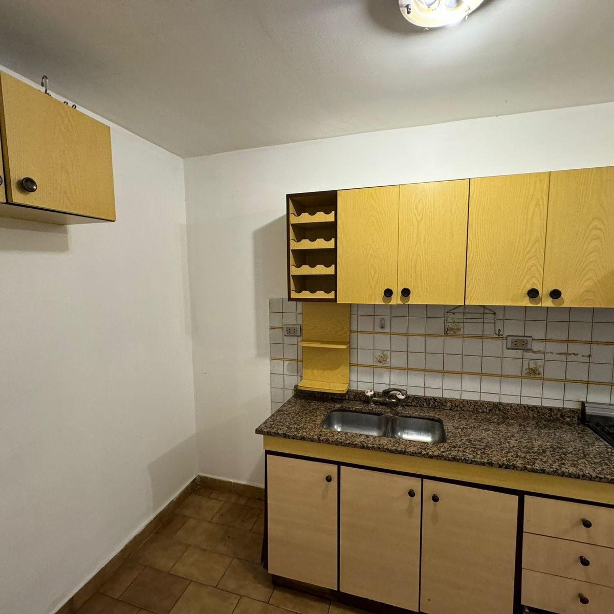 Venta Departamento 2 Ambientes con Cochera - Ideal Inversor - Ameghino 1049 4