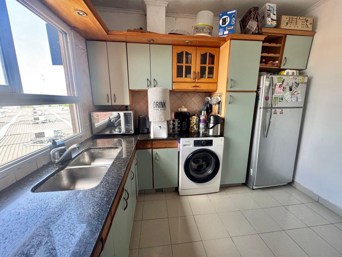 Foto de Departamento 3 ambientes en venta, Sarandí, con excelentes accesos a, imagen 4