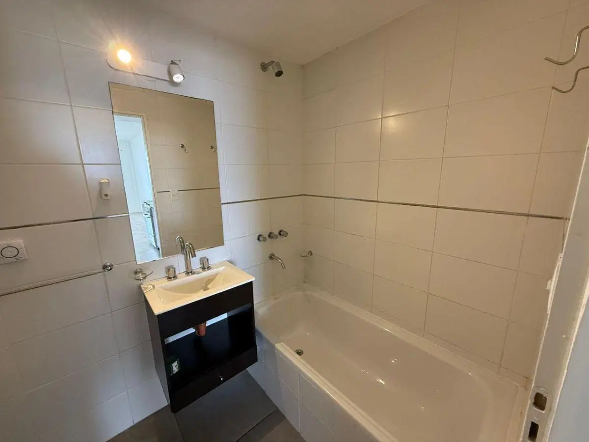 Monoambiente en Alquiler En Avellaneda Centro. C/Amenities 5
