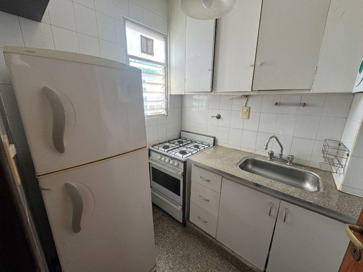 Foto de Departamento 2 ambientes en venta, por escalera y con baulera. Ideal, imagen 3