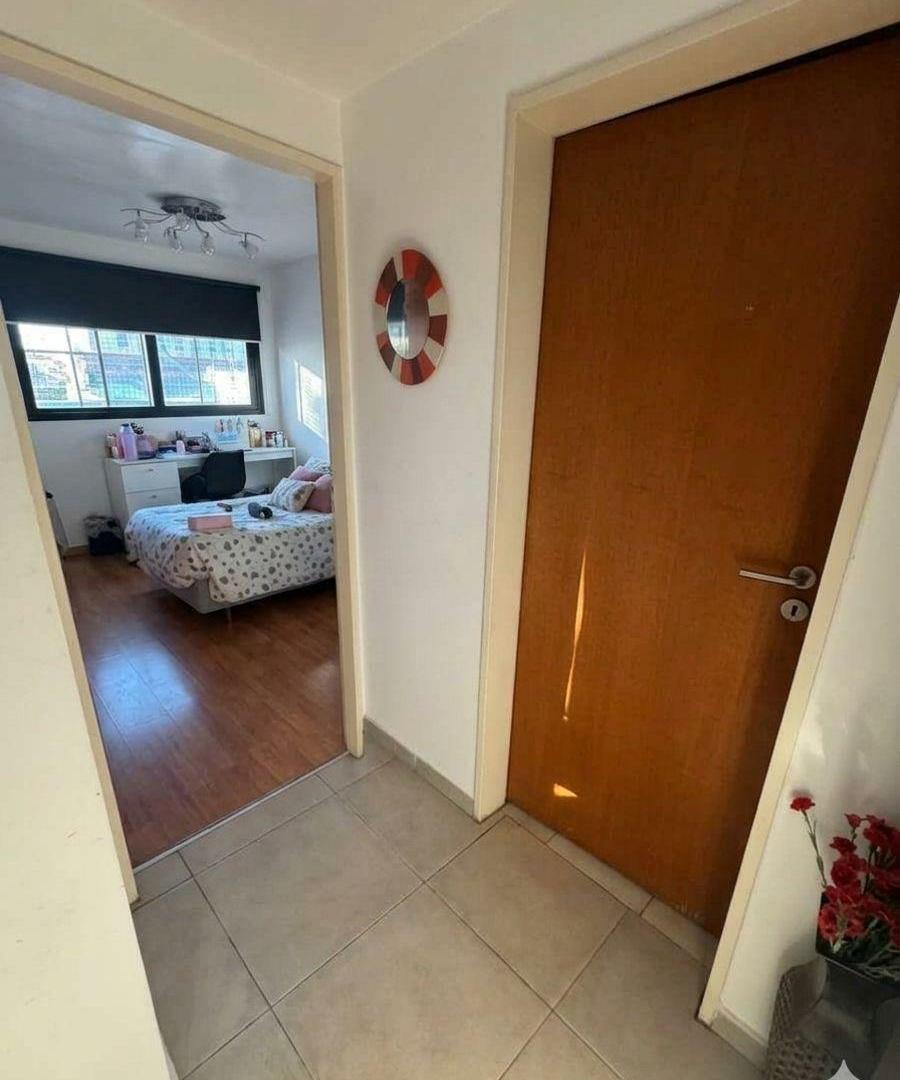 Foto de Departamento En Venta 2 Ambientes Con Cochera Cubierta En Avellaneda, imagen 5