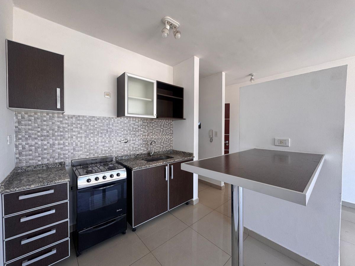 Foto de Departamento Monoambiente en venta con buenas terminaciones y amoblado, imagen 1