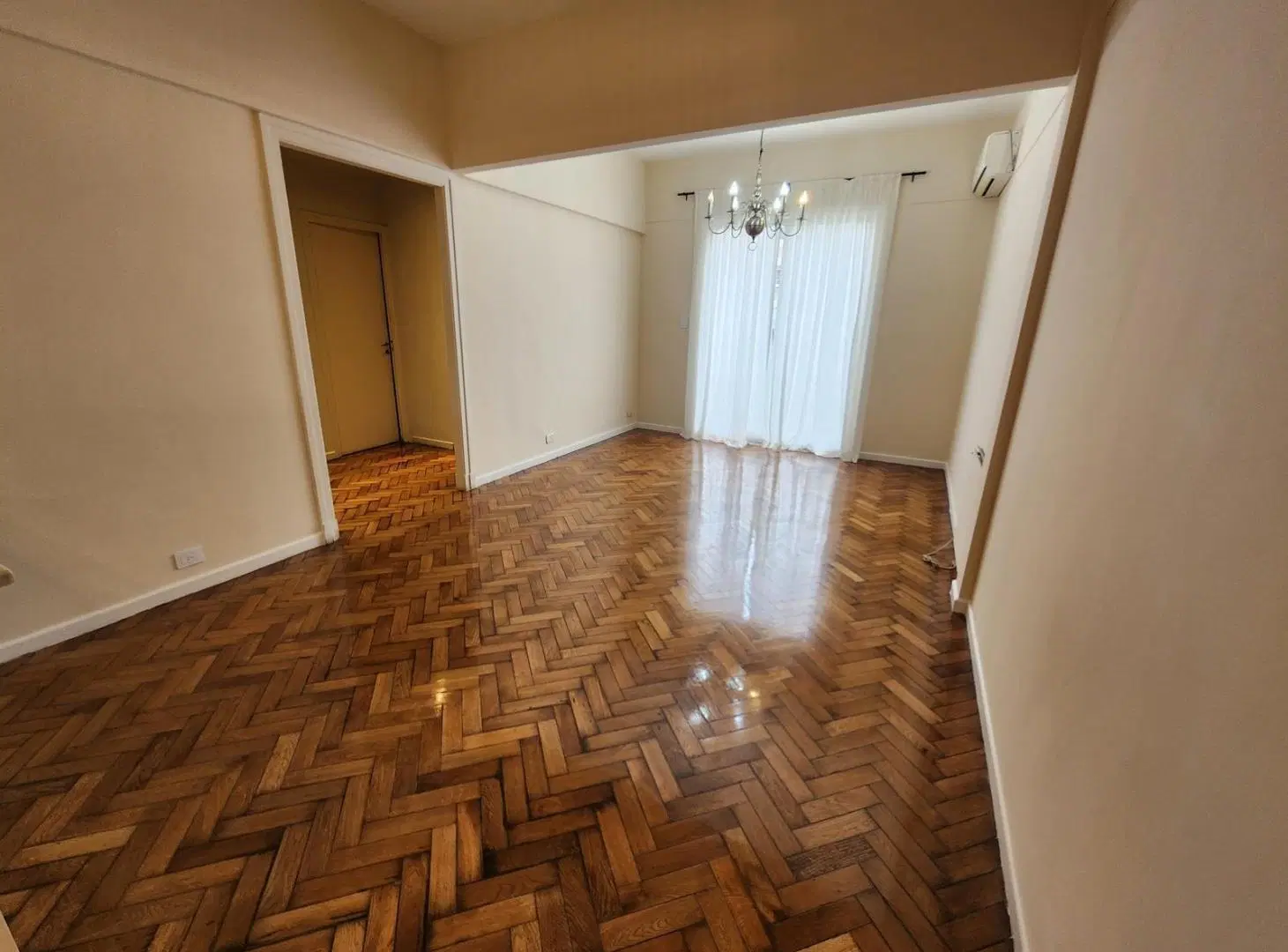 RECOLETA PREMIUN. 3 AMBIENTES RECICLADO CON LUZ Y ESTILO SOBRE AYACUCHO AL 2100 1