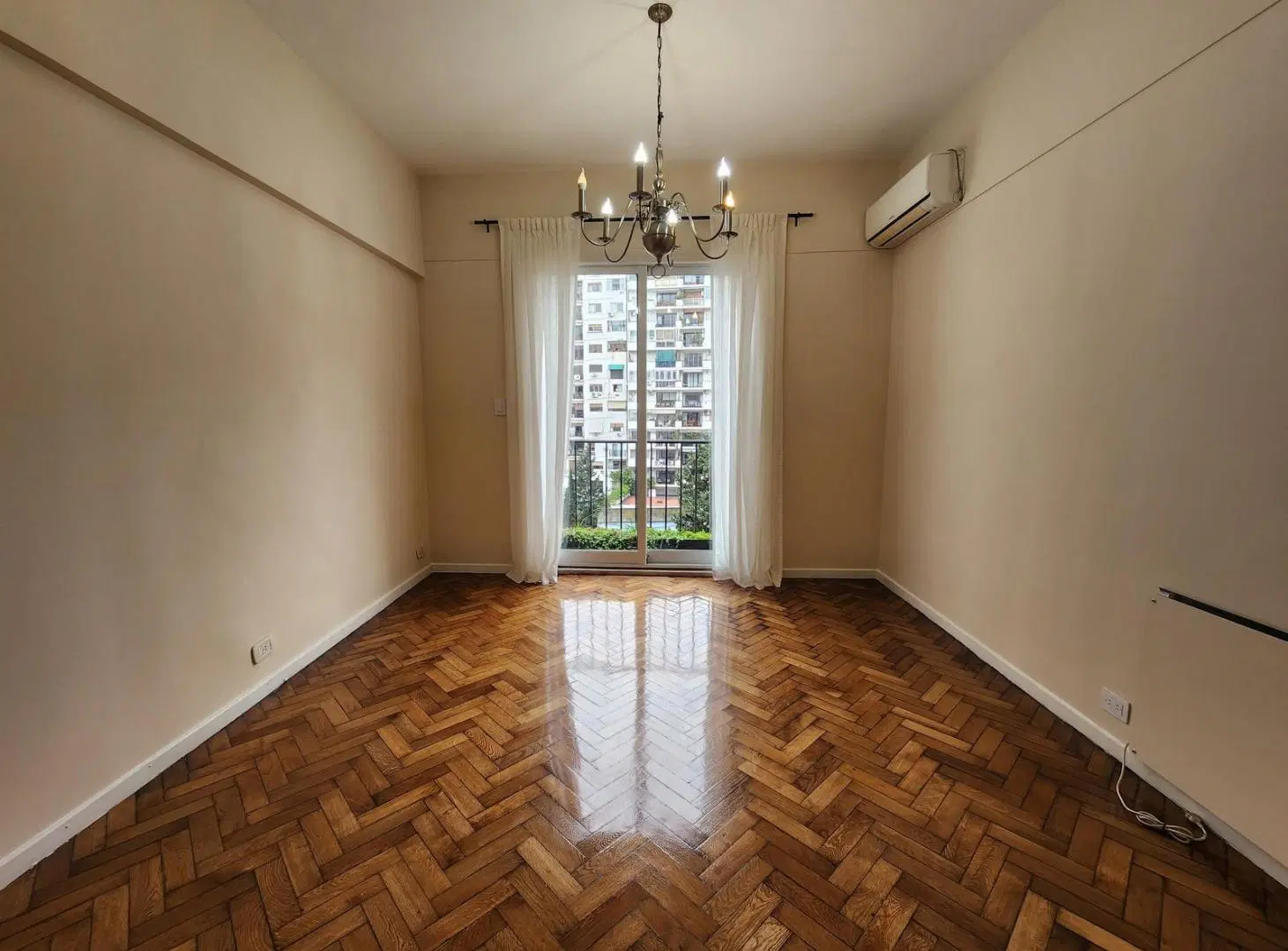 RECOLETA PREMIUN. 3 AMBIENTES RECICLADO CON LUZ Y ESTILO SOBRE AYACUCHO AL 2100 4