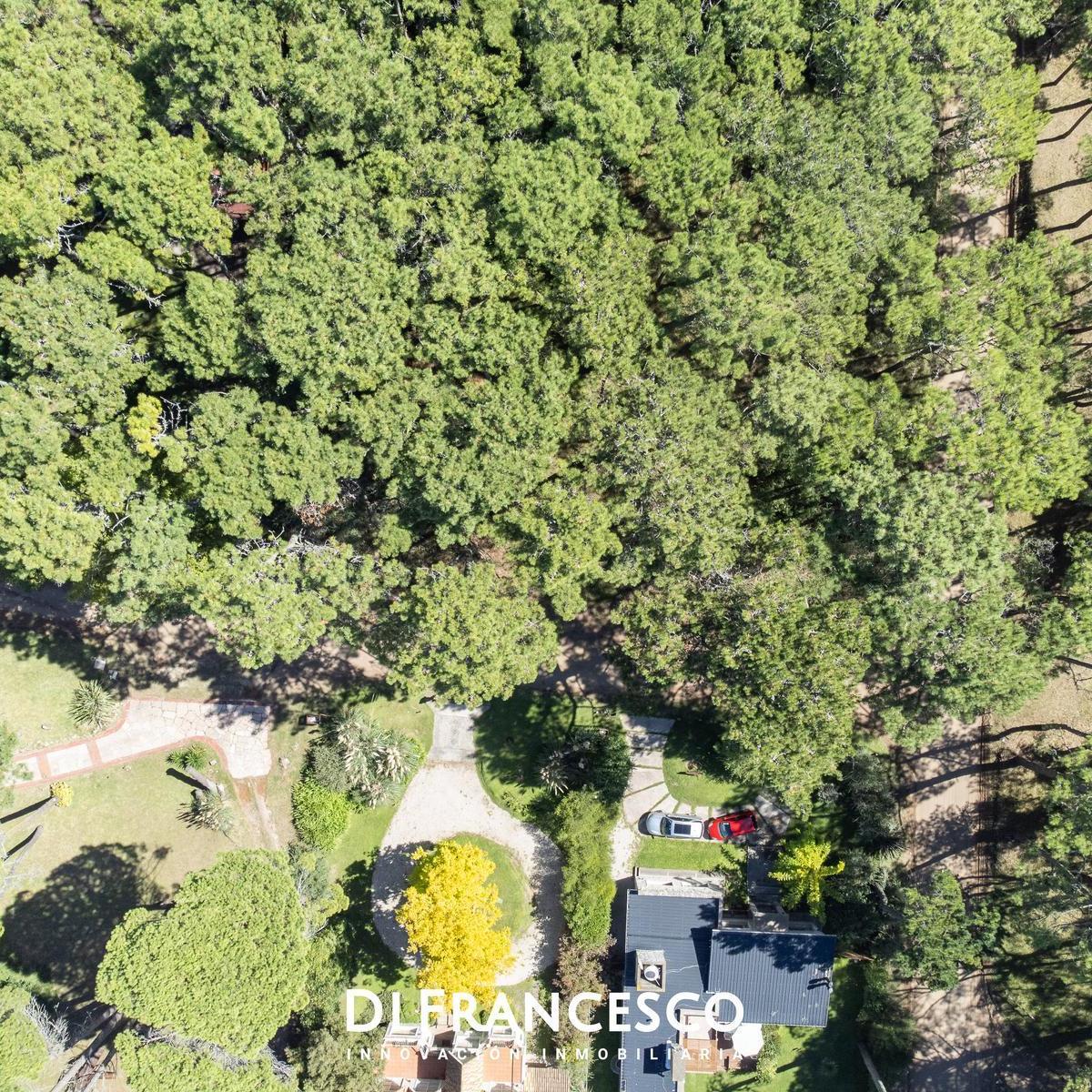 Venta - Lote Unifamiliar de 998 m² en Cariló - Divisadero y Lapacho 1