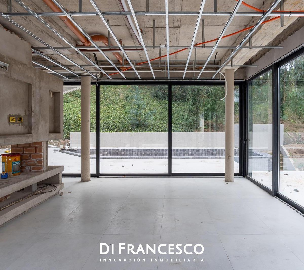 Casa 6 Ambientes en Venta en Cariló - en Construcción 1