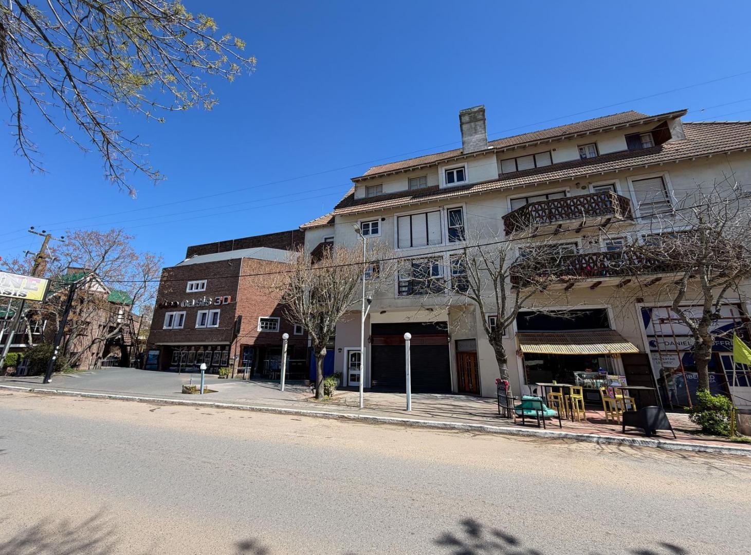 Foto de Departamento 4 ambientes pinamar centro - acepta permuta menor valor, imagen 1