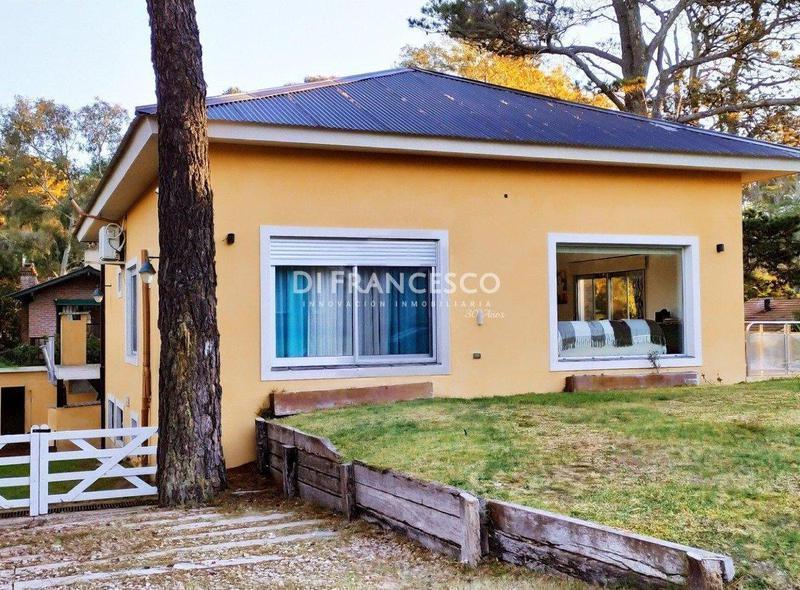 Foto de Venta - Casa de 5 ambientes SOBRE UNA PLANTA en Pinamar - Ninfas 910, imagen 4