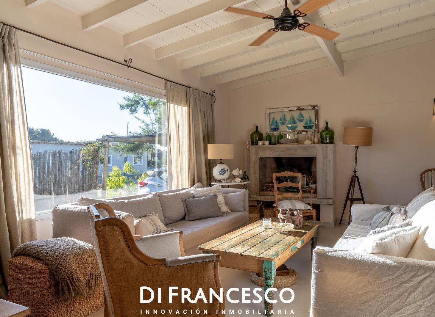 Foto de Venta - Casa de 3 ambientes en Pinamar - Barrio Náyades, imagen 3