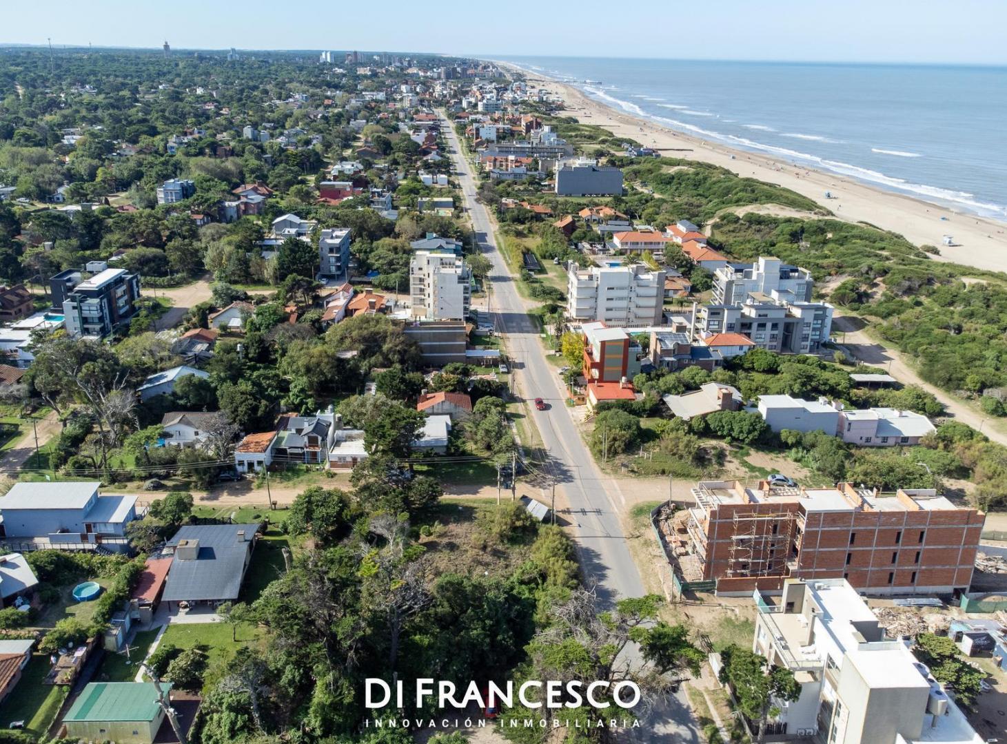 Foto de Venta - 100 mts del mar en Ostende - lote COMERCIAL MULTIFAMILIAR, imagen 5