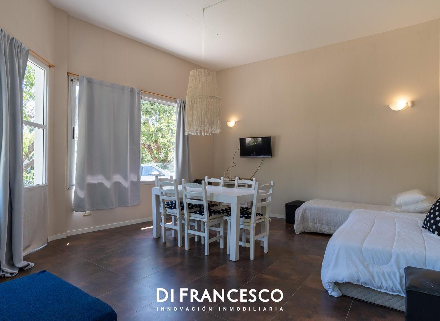 Foto de Departamento de 2 ambientes en venta a METROS DEL MAR en Pinamar JARDIN, imagen 2