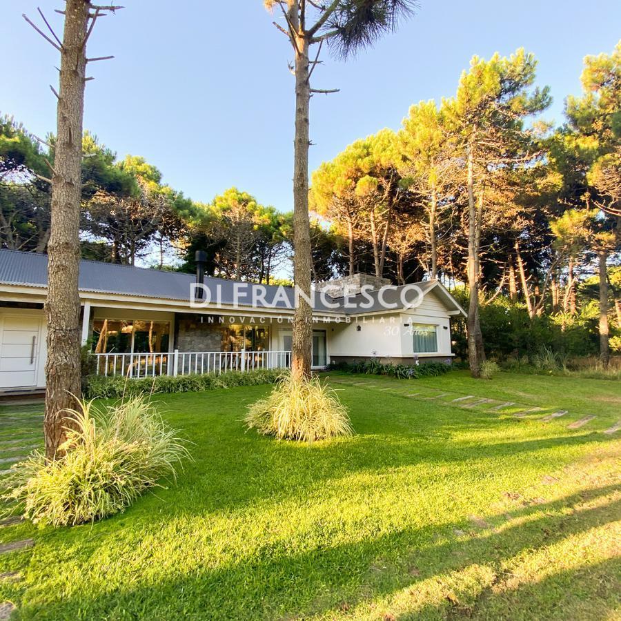 Foto de Venta - Casa de 5 ambientes en Pinamar Norte - Penelope al 4000, imagen 1