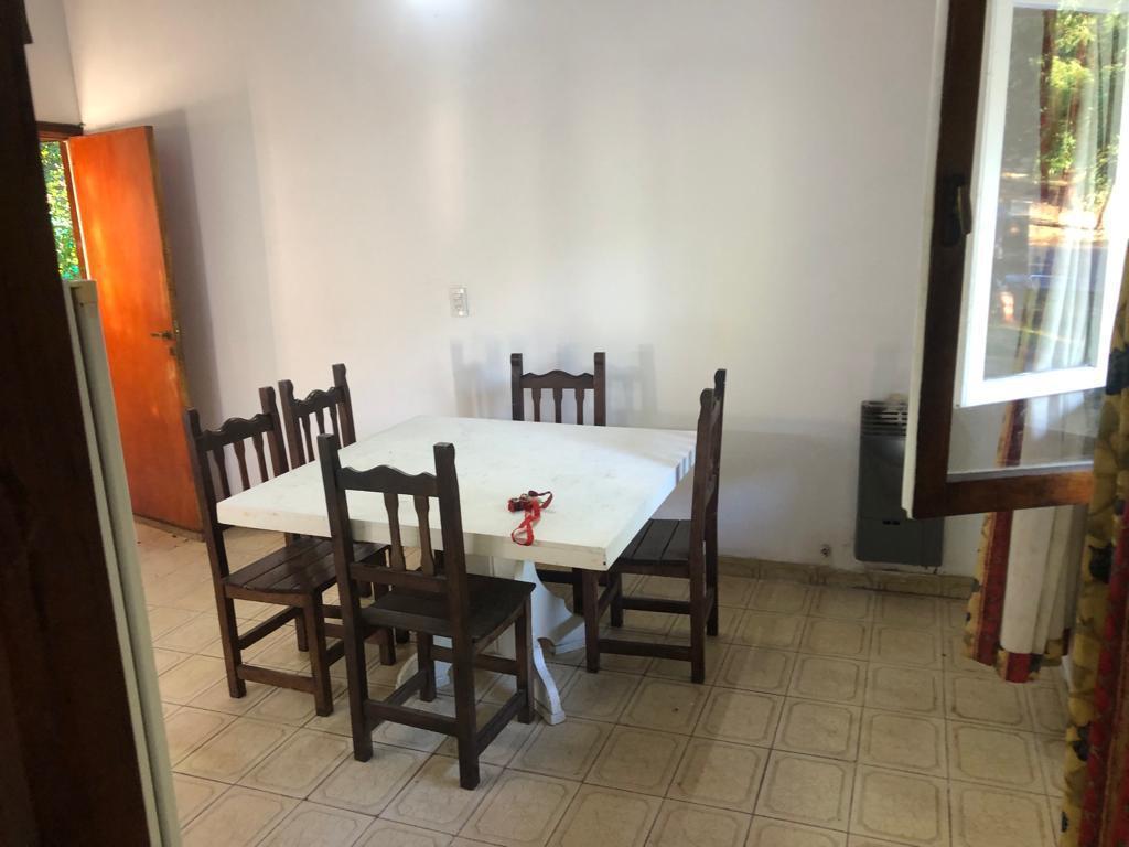 Foto de Venta - Casa con Locales Sobre lote Multifamiliar en Pinamar - Buena, imagen 3