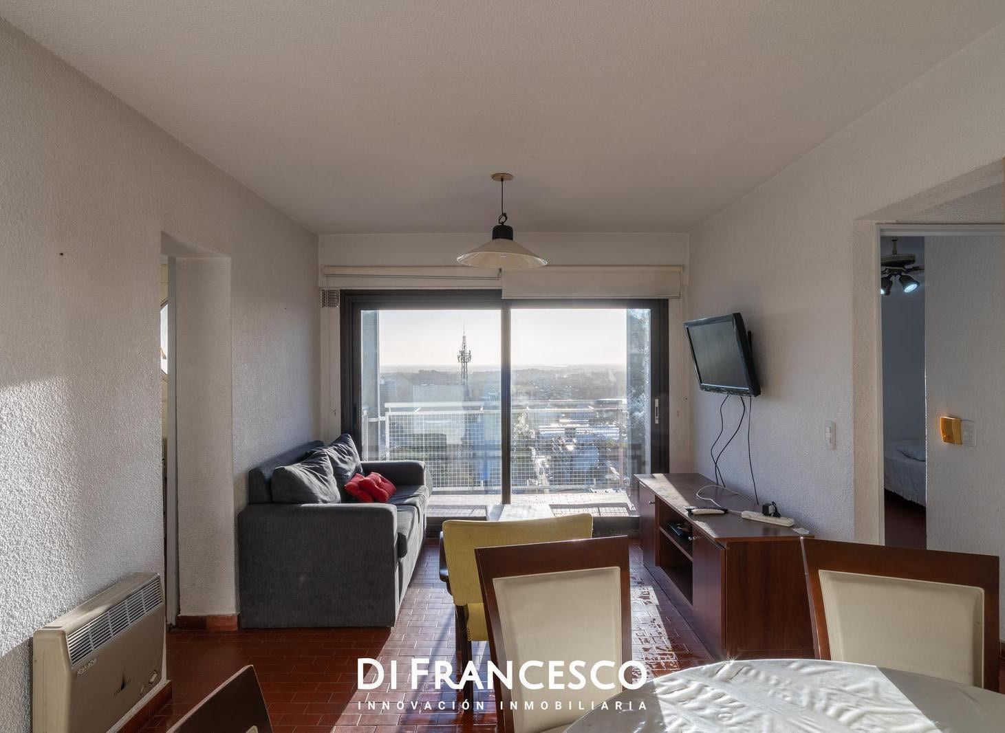 Foto de Venta - Departamento de 3 ambientes en pleno centro de Pinamar, imagen 3