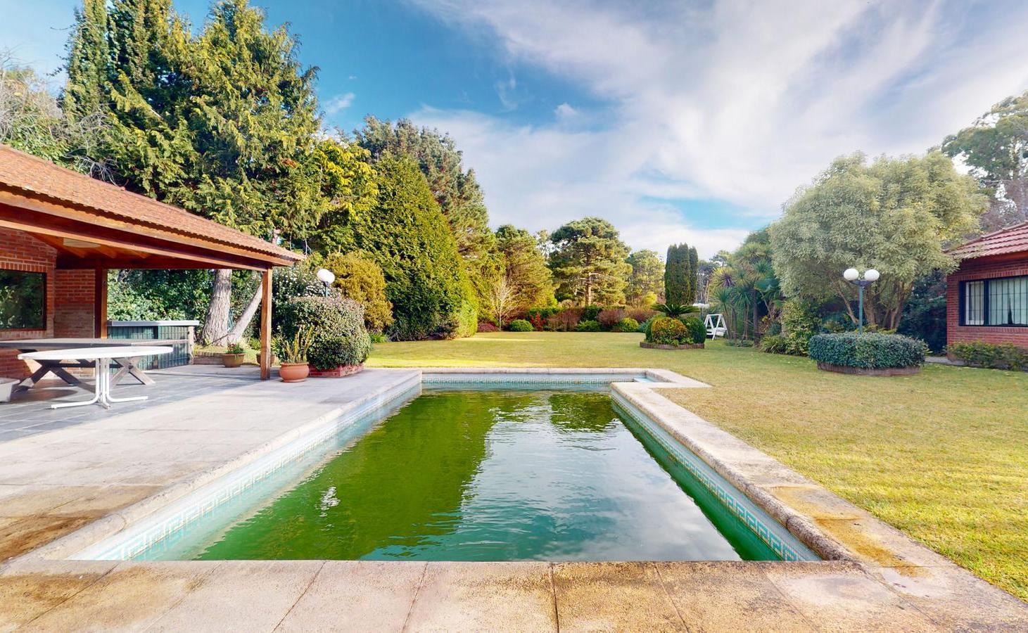 Foto de Casa de 7 ambientes en zona Golf de Pinamar - 300 M del mar., imagen 4
