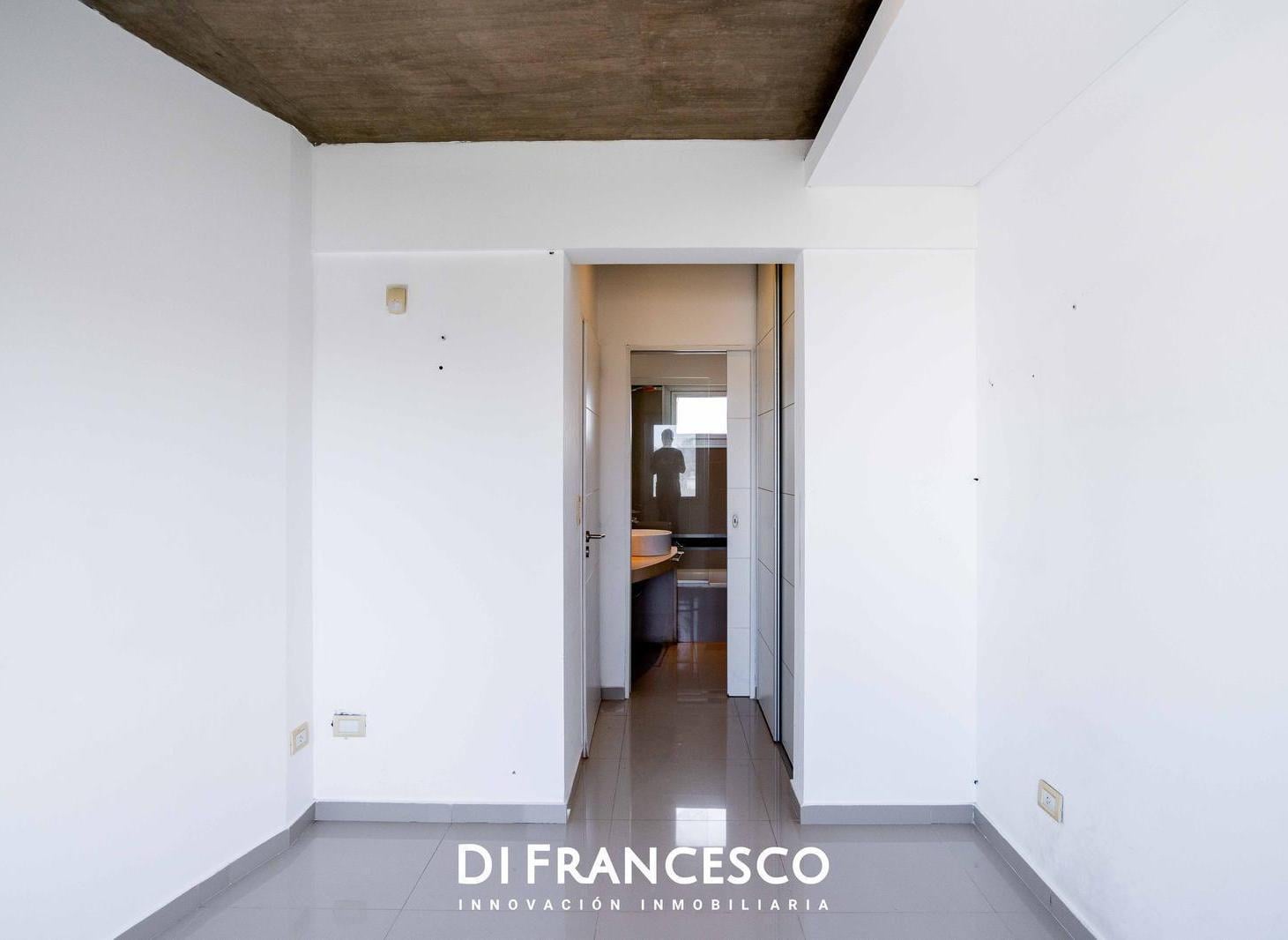 Foto de Venta - Departamento en TRIPLEX de 4 ambientes CON VISTA AL MAR en, imagen 4