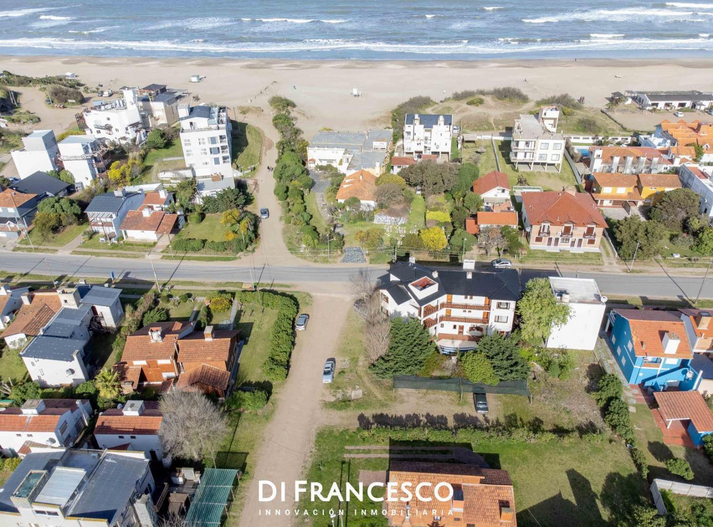 Foto de VENTA - LOTE MULTIFAMILIAR A 100 METROS DEL MAR - FLORIDA Y BIARRITZ, imagen 5