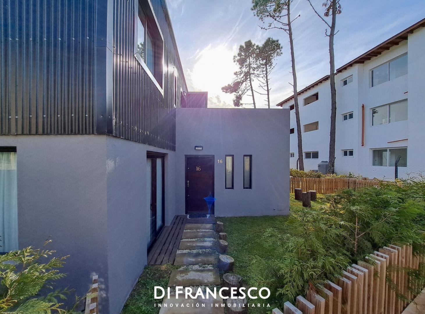 Foto de Departamento DUPLEX 3 ambientes en Pinamar - Mardilvara, imagen 1