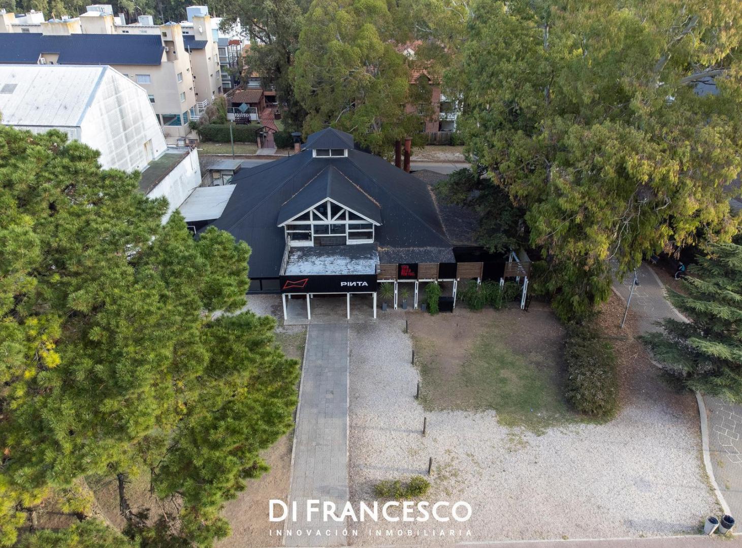 Foto de Terreno Comercial en Venta en Pinamar Centro, imagen 1