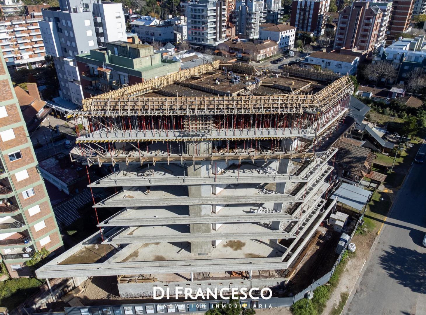 Foto de Torre Artes- Departamento SemiPiso a Estrenar Pleno Centro Playa Pinamar, imagen 2