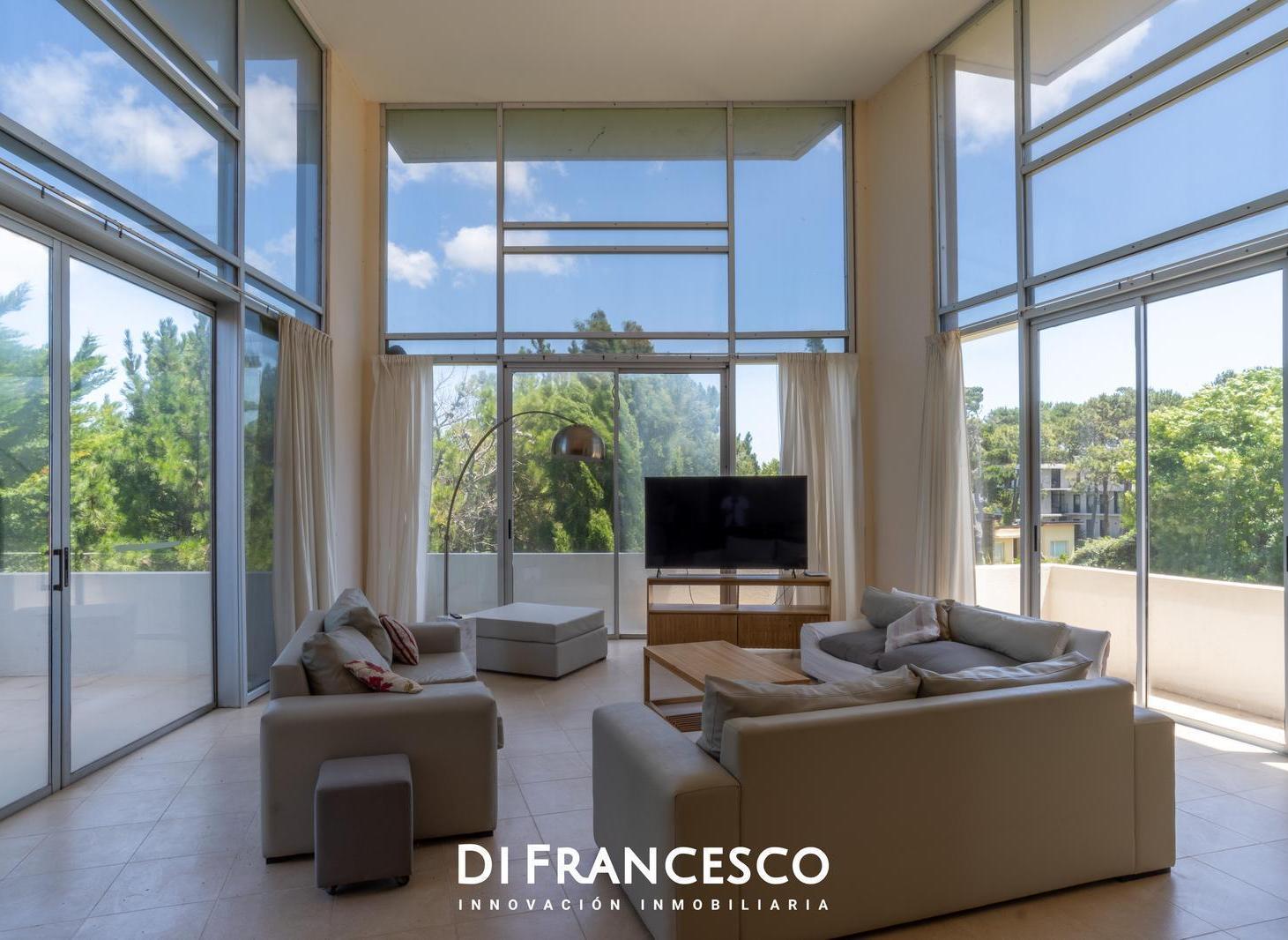 Foto de Casa en venta Carilo a Pasos del Mar - Avestruz y Paraiso, imagen 1