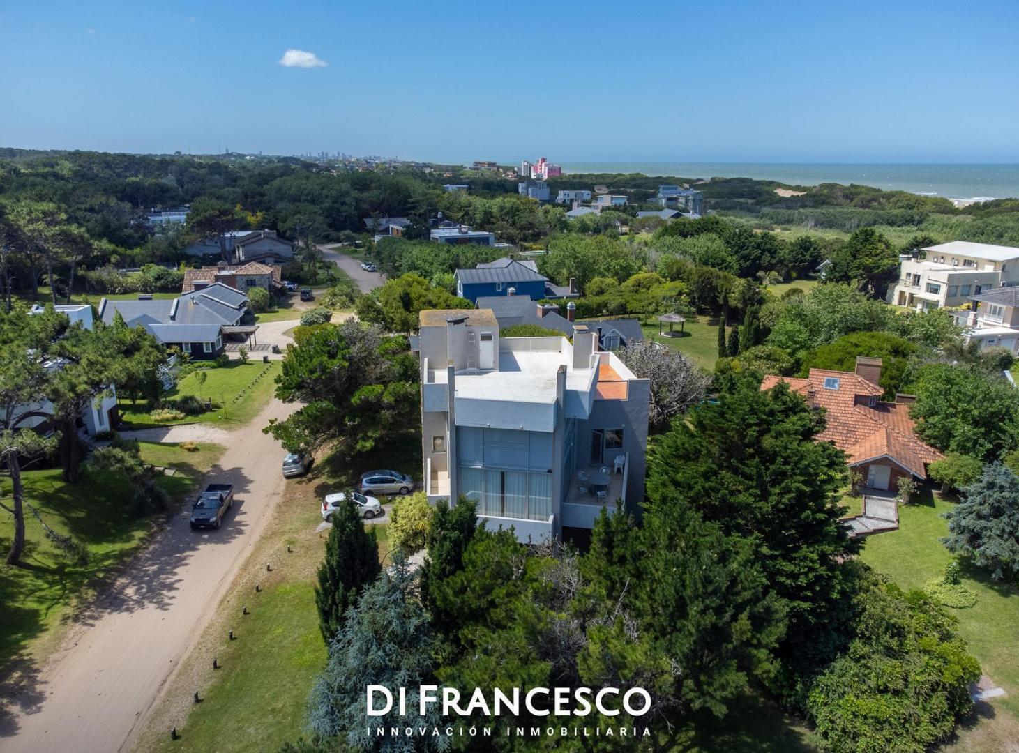 Foto de Casa en venta Carilo a Pasos del Mar - Avestruz y Paraiso, imagen 5