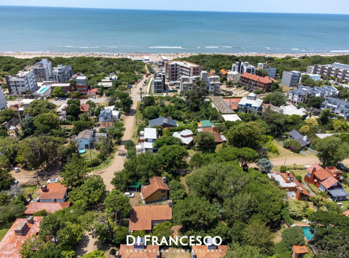 Foto de Terrenos MULTIFAMILIARES EN VENTA CON VIVIENDAS EN BLOCK PASOS DEL MAR, imagen 1