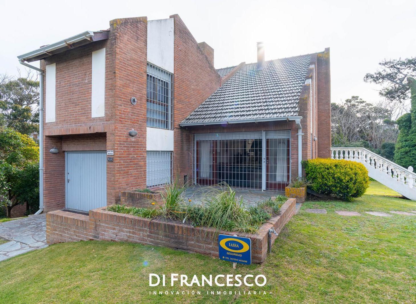 Foto de CASA EN VENTA PINAMAR – BARRIO IGLESIA GOLF EXCELENTE CALIDAD, imagen 2