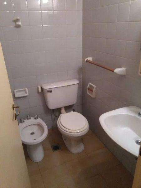 Departamento 4 Amb. en Rivadavia Al 1500 - 3 Dorm. 5