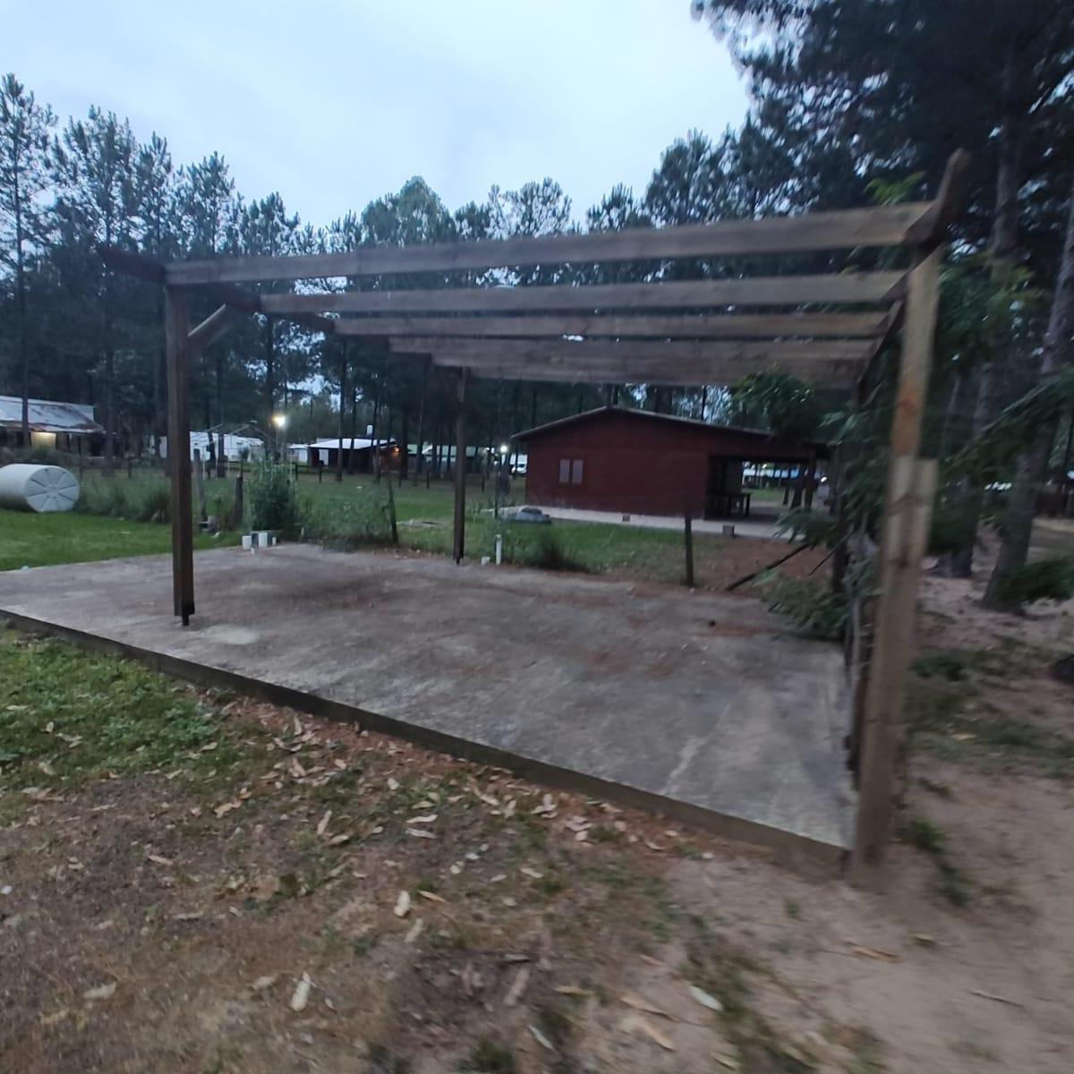 Remate/subasta de Terreno C/piscina en Ituzaingo Ctes. Base $150.000 4