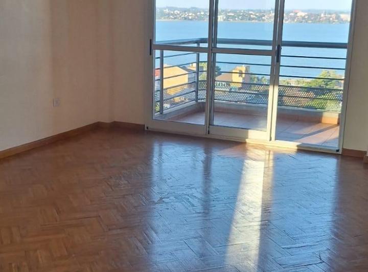 ALQUILO DEPTO RIO V, 3 DORM, 3 BAÑOS, COCHERA, POS, MNES. 2