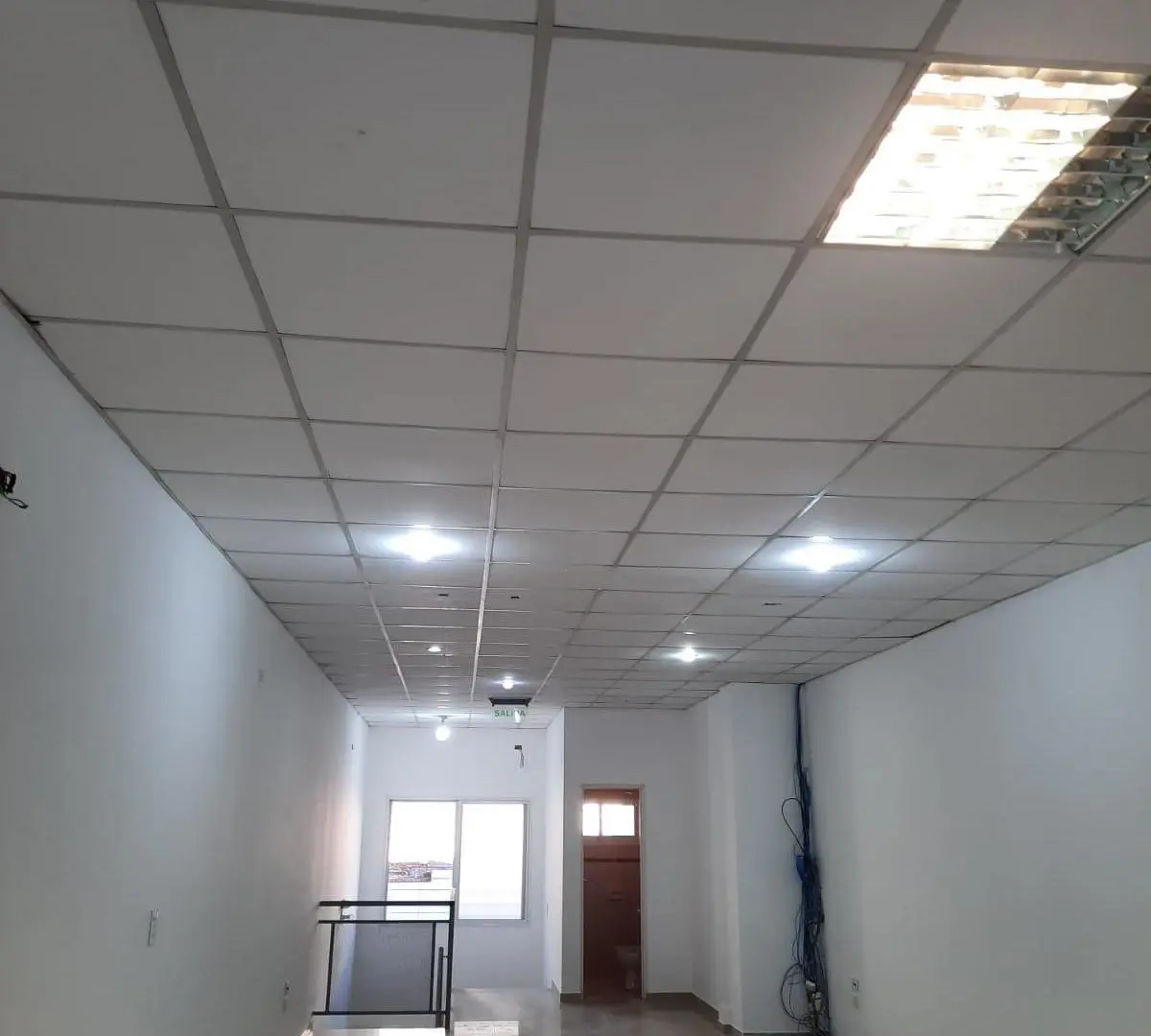 ALQUILO LOCAL EN MICROCENTRO, POR CALLE SAN LORENZO, POS MNES 5