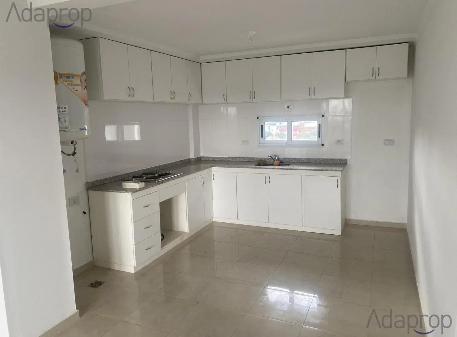 ALQUILO DTO 2 DORM Y COCHERA- SAN LUIS Y BELGRANO POSADAS MNES 4