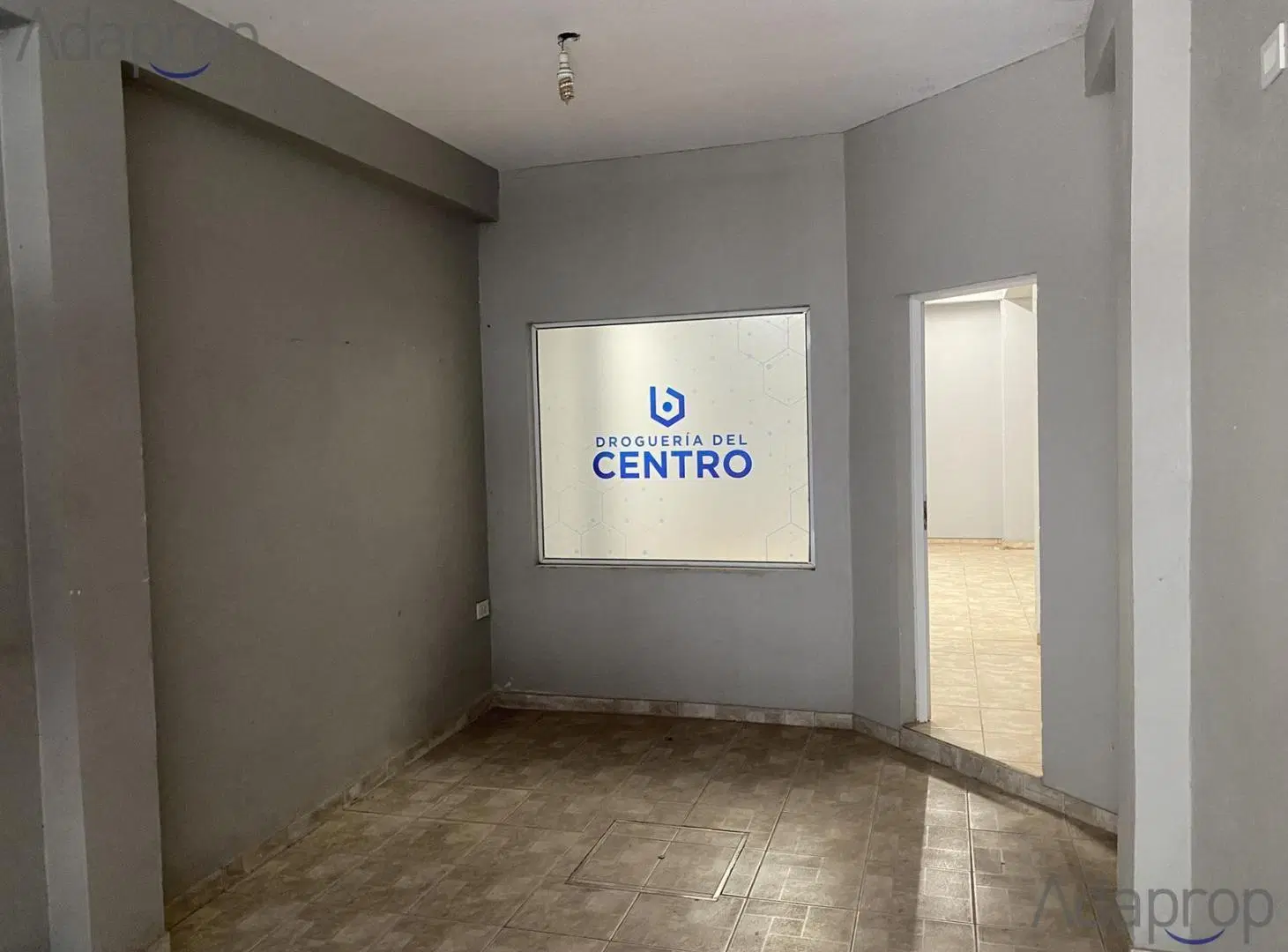 Alquilo Local Interno en centro de Posadas Mnes 1