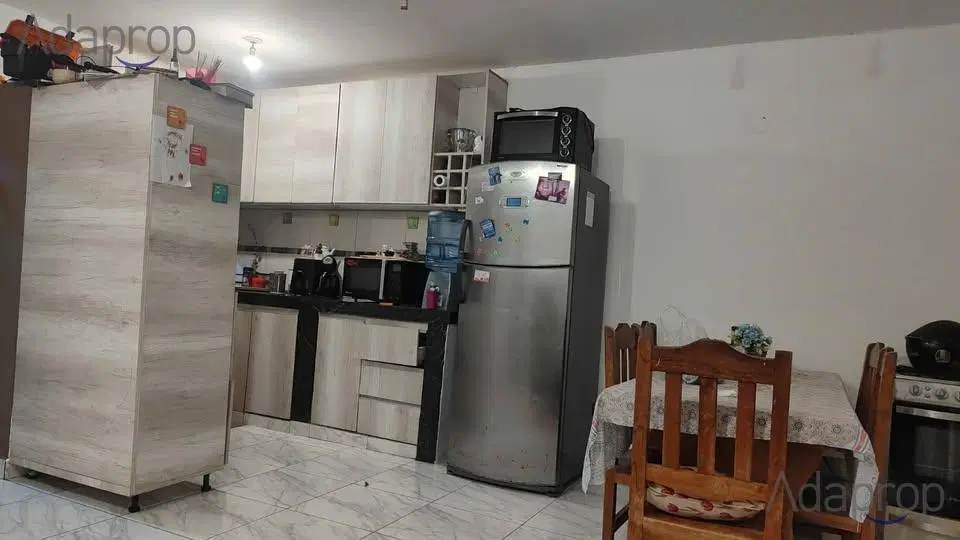 VENDO CASA DE 3 DORM. B° ALAMOS. APTA CRÉDITO. 4