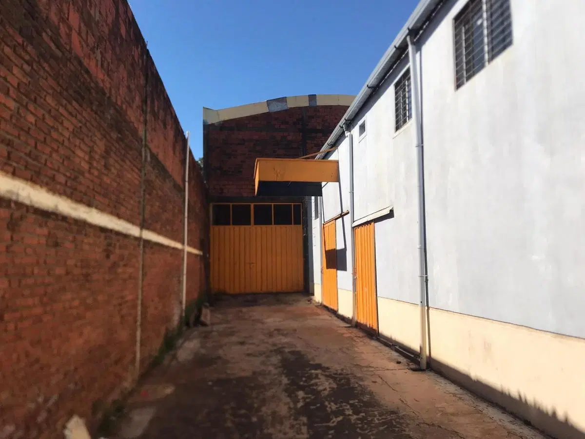 ALQUILO DEPOSITO ZONA URUGUAY Y TRINCHERA POS MNES 2