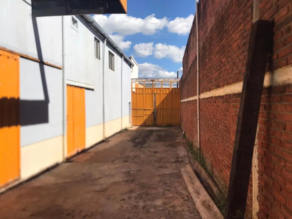 ALQUILO DEPOSITO ZONA URUGUAY Y TRINCHERA POS MNES 3