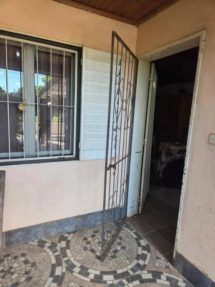 VENDO CASA APTA CREDITO EN GARUPA. 1