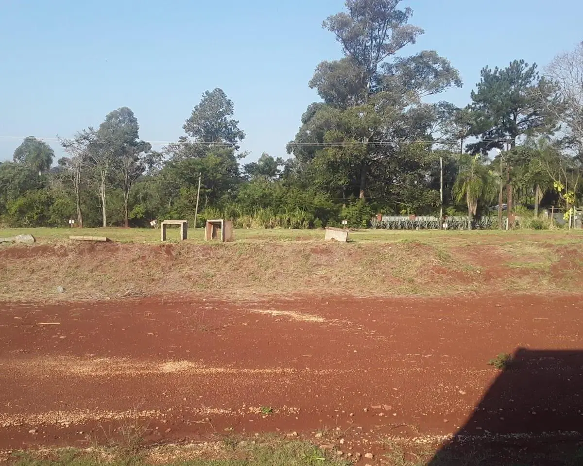 OFERTA! - SE VENDE TERRENO 15 X 22 EN ESQ SOBRE AV. 131 - POS MNES 8