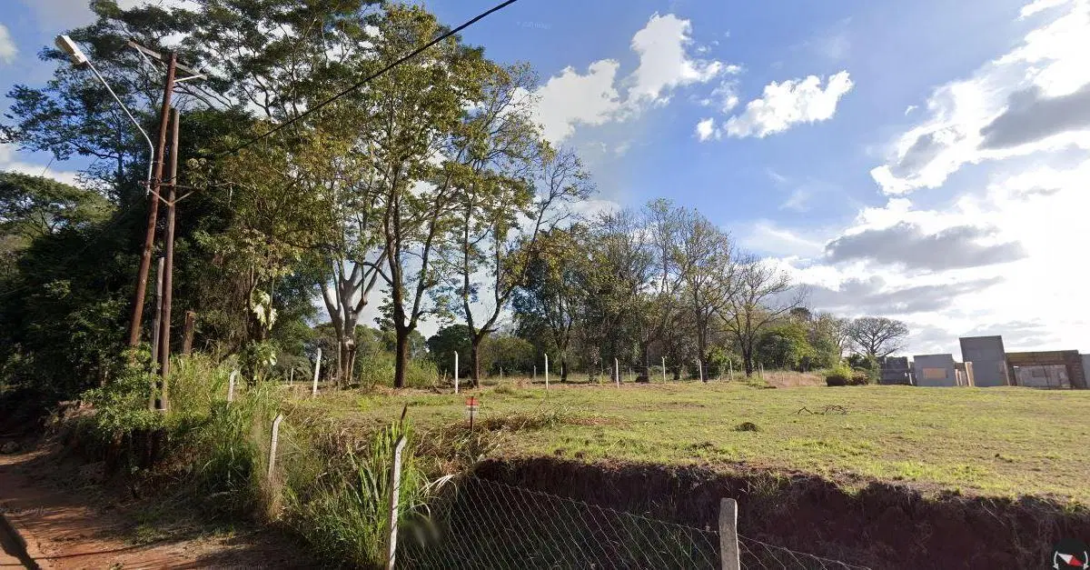 OFERTA! - SE VENDE TERRENO 15 X 22 EN ESQ SOBRE AV. 131 - POS MNES 3